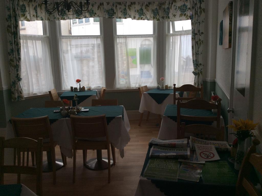 Ash Hotel B&B Ексмут Екстериор снимка