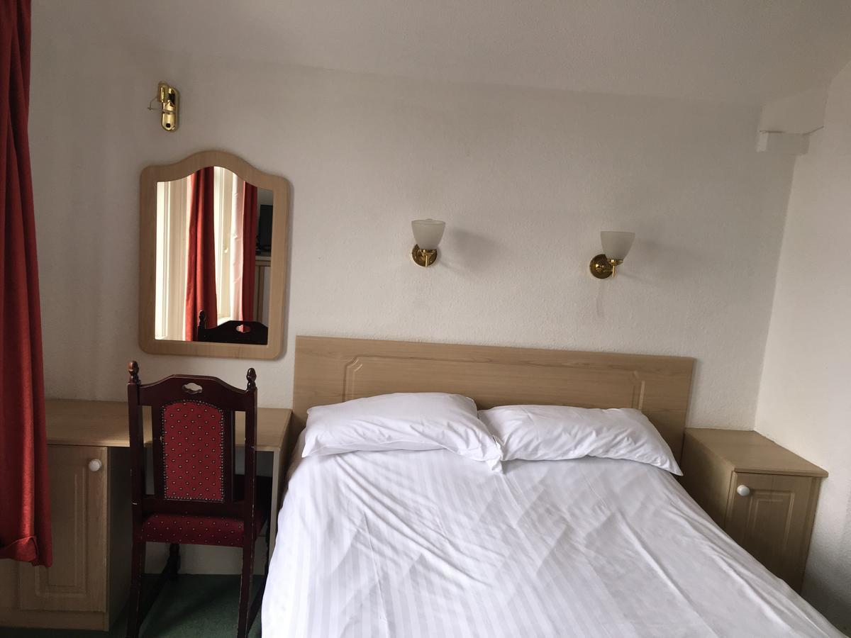 Ash Hotel B&B Ексмут Екстериор снимка