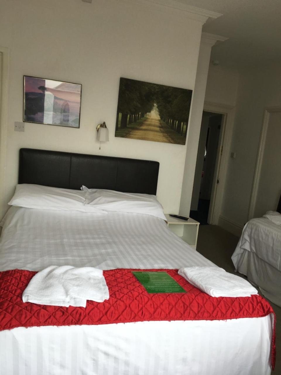 Ash Hotel B&B Ексмут Екстериор снимка